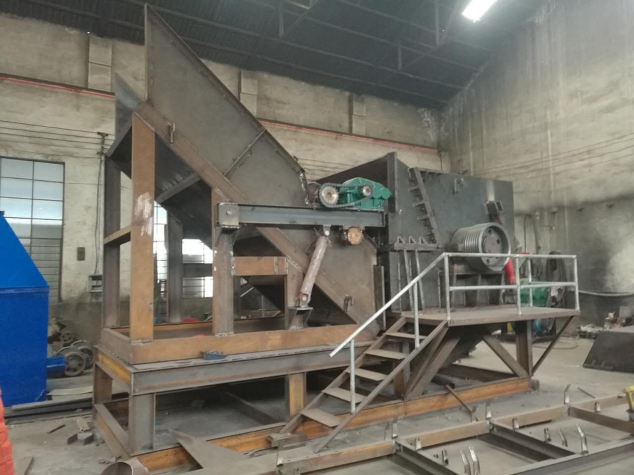 廢舊彩鋼瓦破碎機(jī)